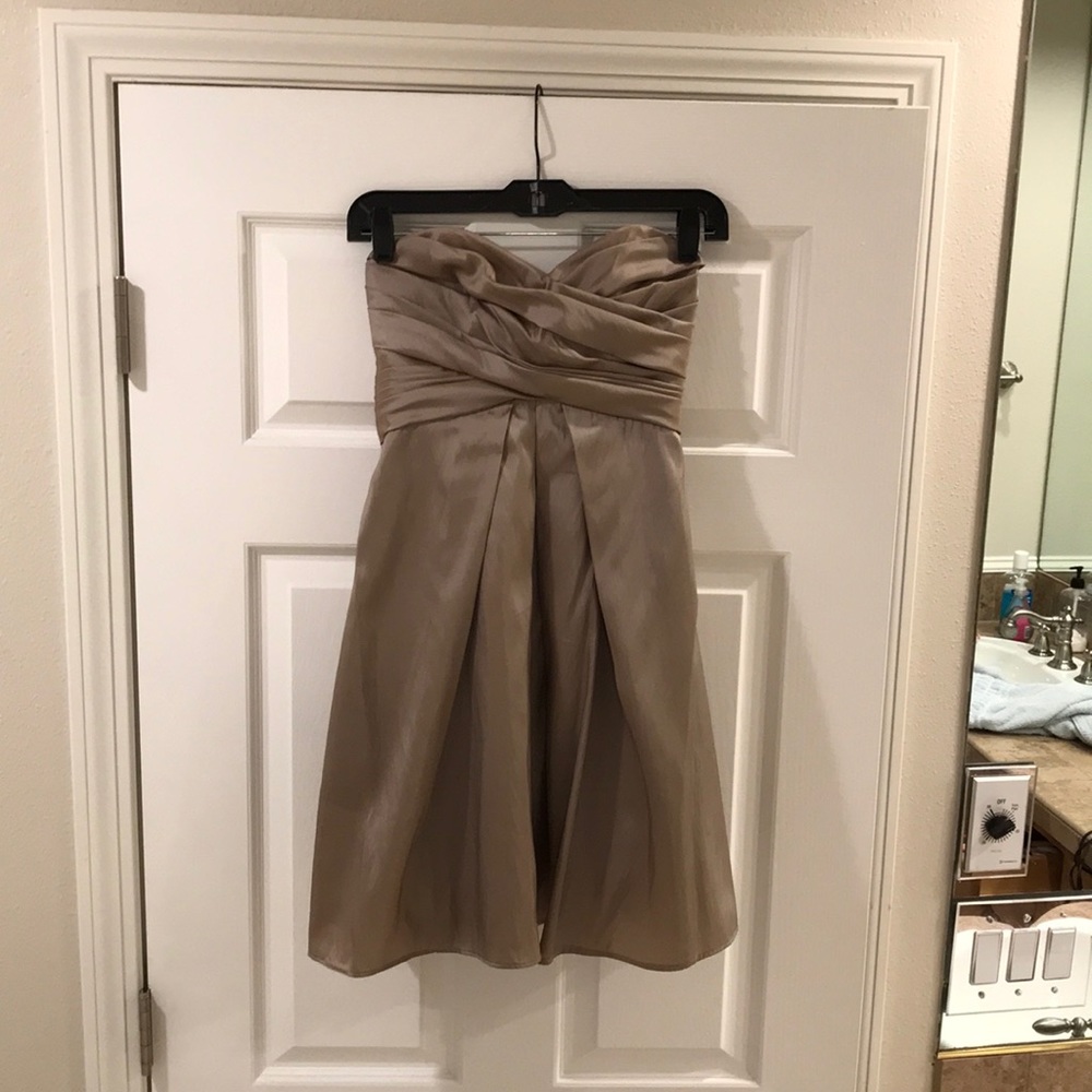 WTOO size 2 strapless formal short dress